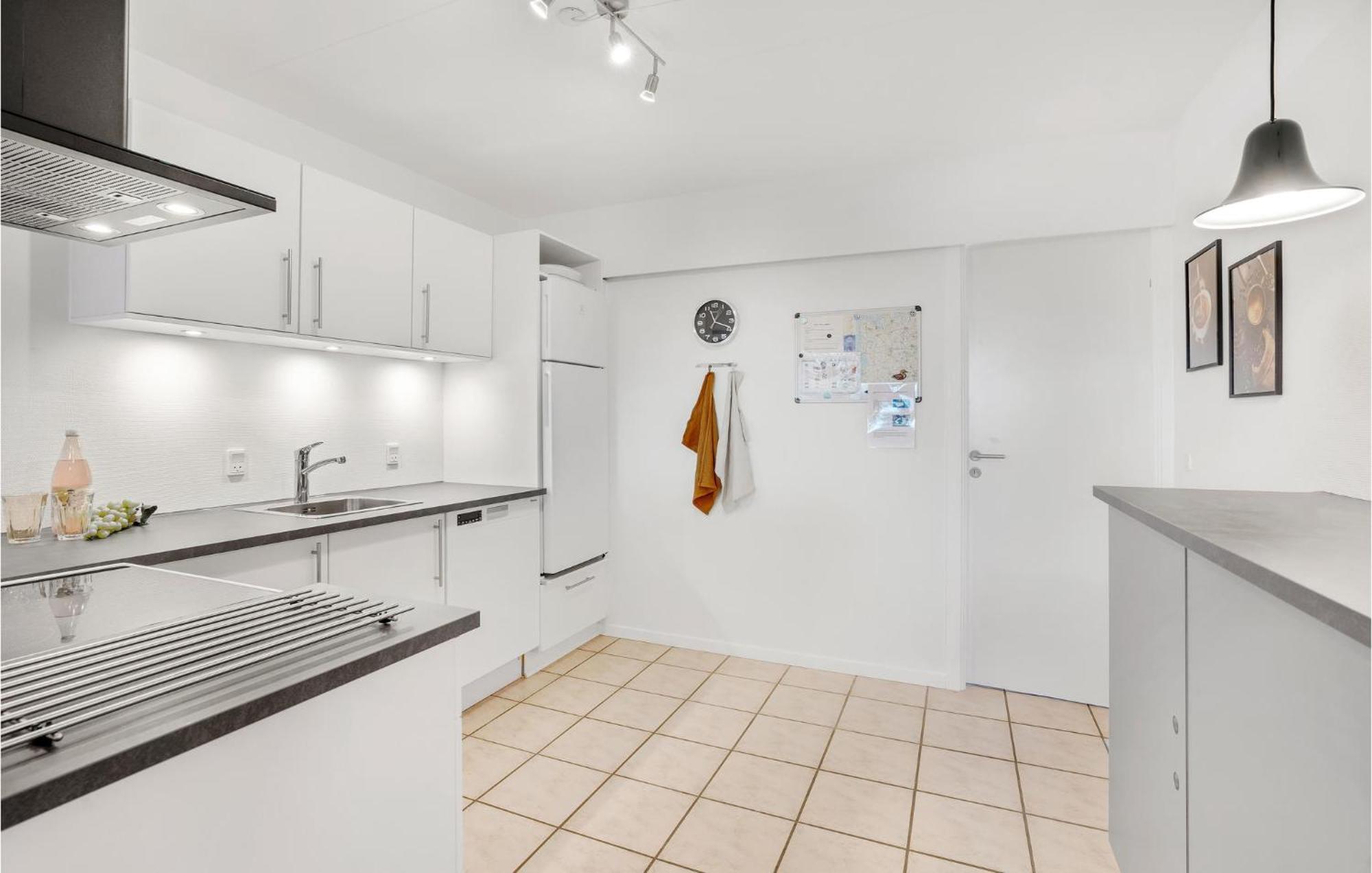 Amazing Home In Hvide Sande With Wifi Bjerregård 외부 사진