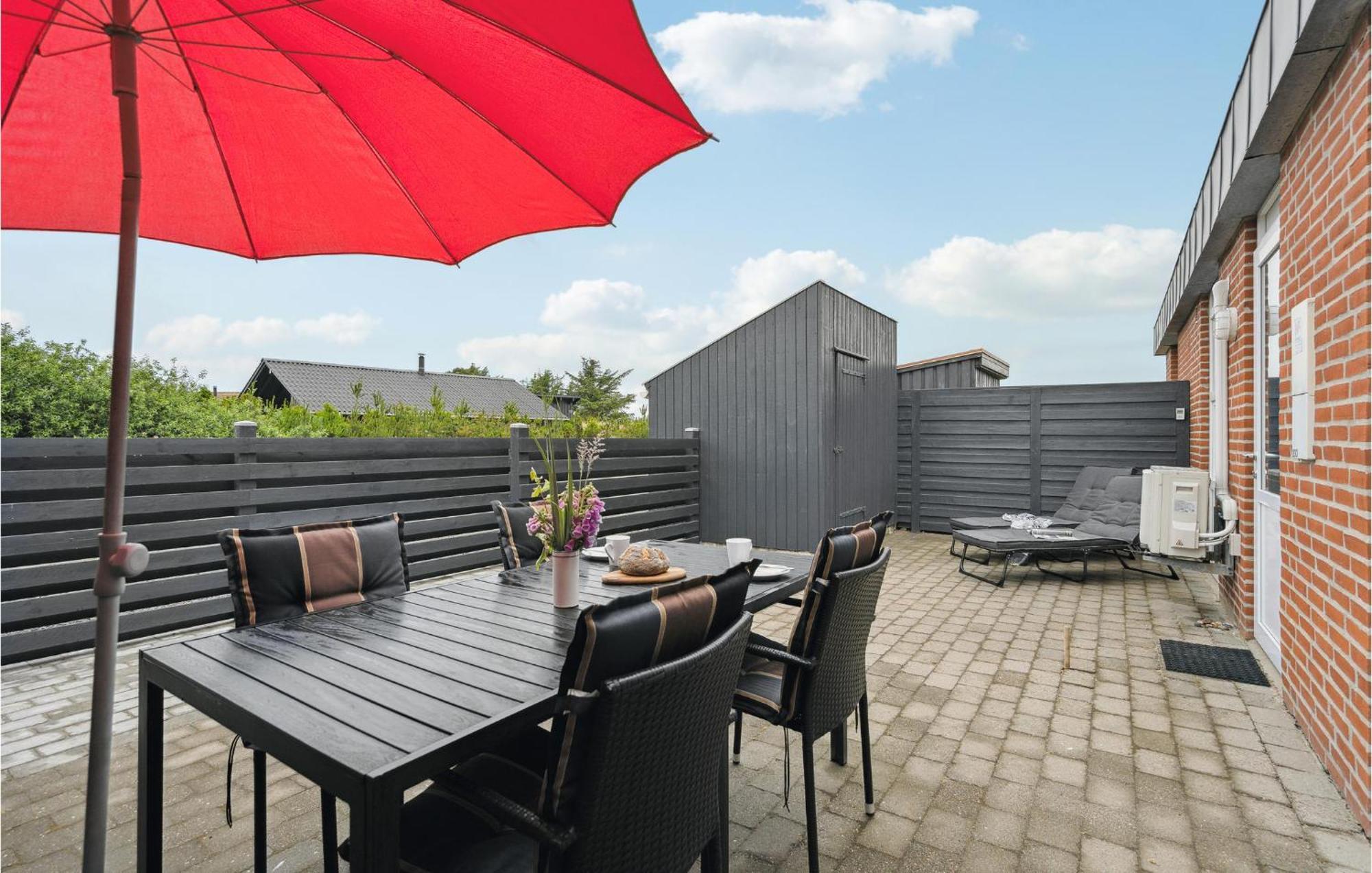 Amazing Home In Hvide Sande With Wifi Bjerregård 외부 사진
